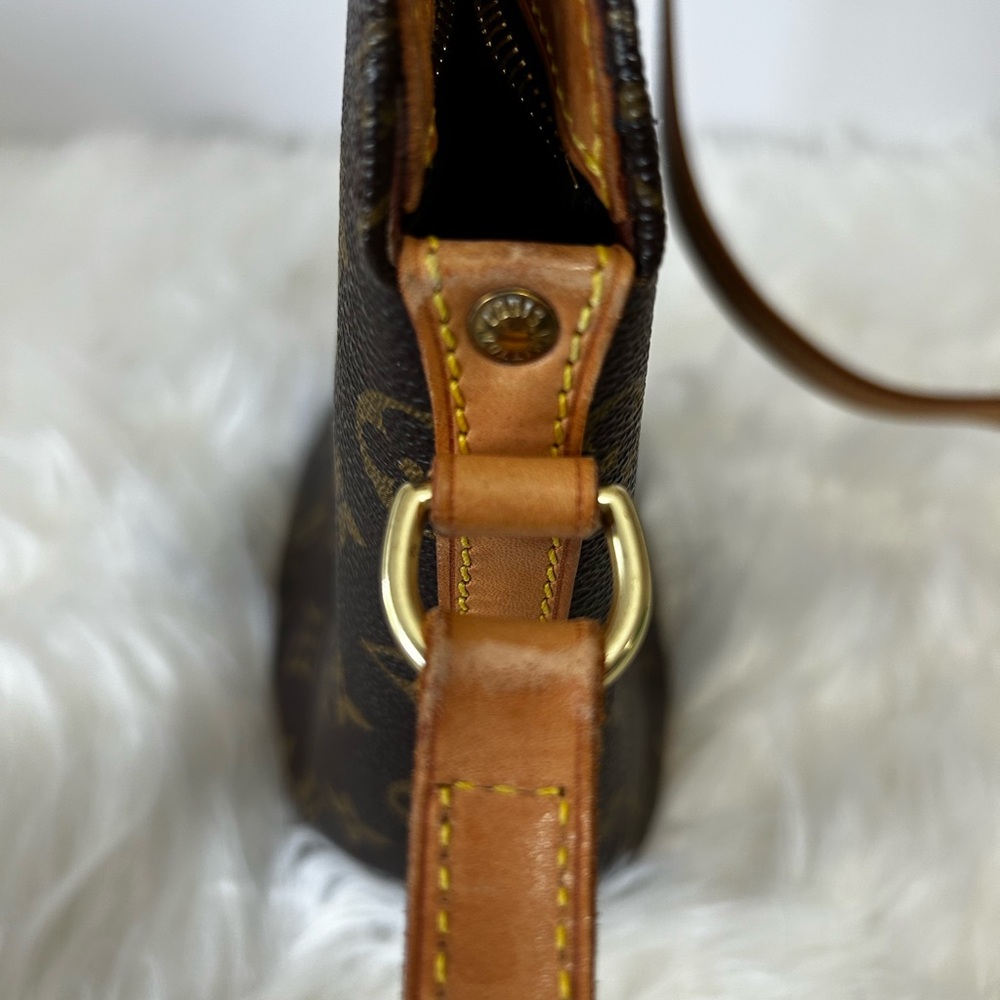 Louis Vuitton Monogram Brown Crossbody Bag - Picture 6 of 13
